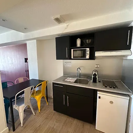 Loft Ξενοδοχείο με διαμερίσματα 3*