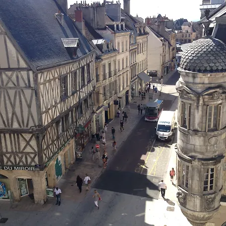 シティ ロフト アパートホテル 3*