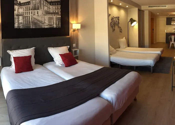 城市阁楼公寓酒店